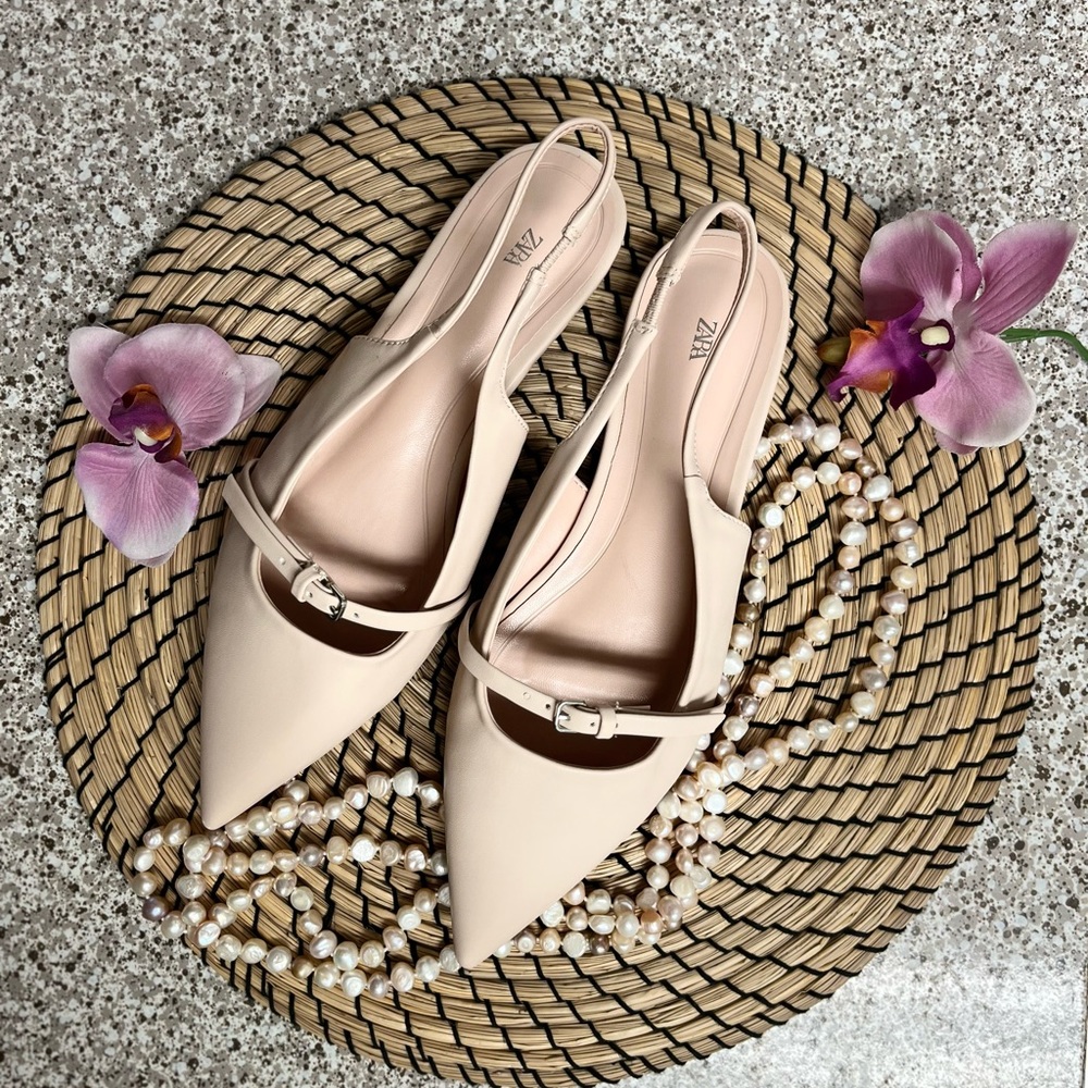 ZARA Slingback Sandals Flats Pointer Toe Nude 
SIZE 37 | US 7